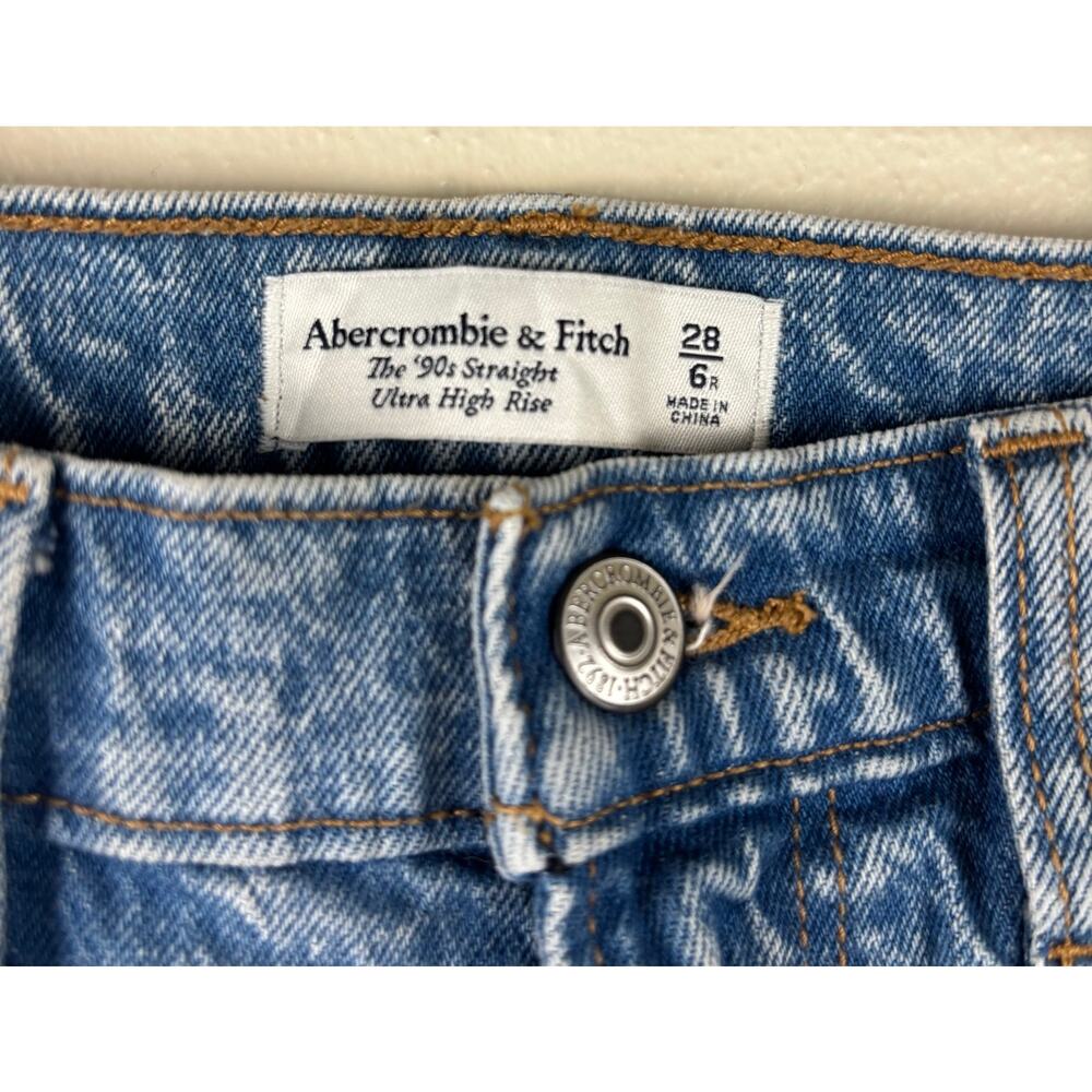 Abercrombie & Fitch 90's Straight Ultra High Rise Jeans Size 28 Blue Carpenter - Picture 5 of 8
